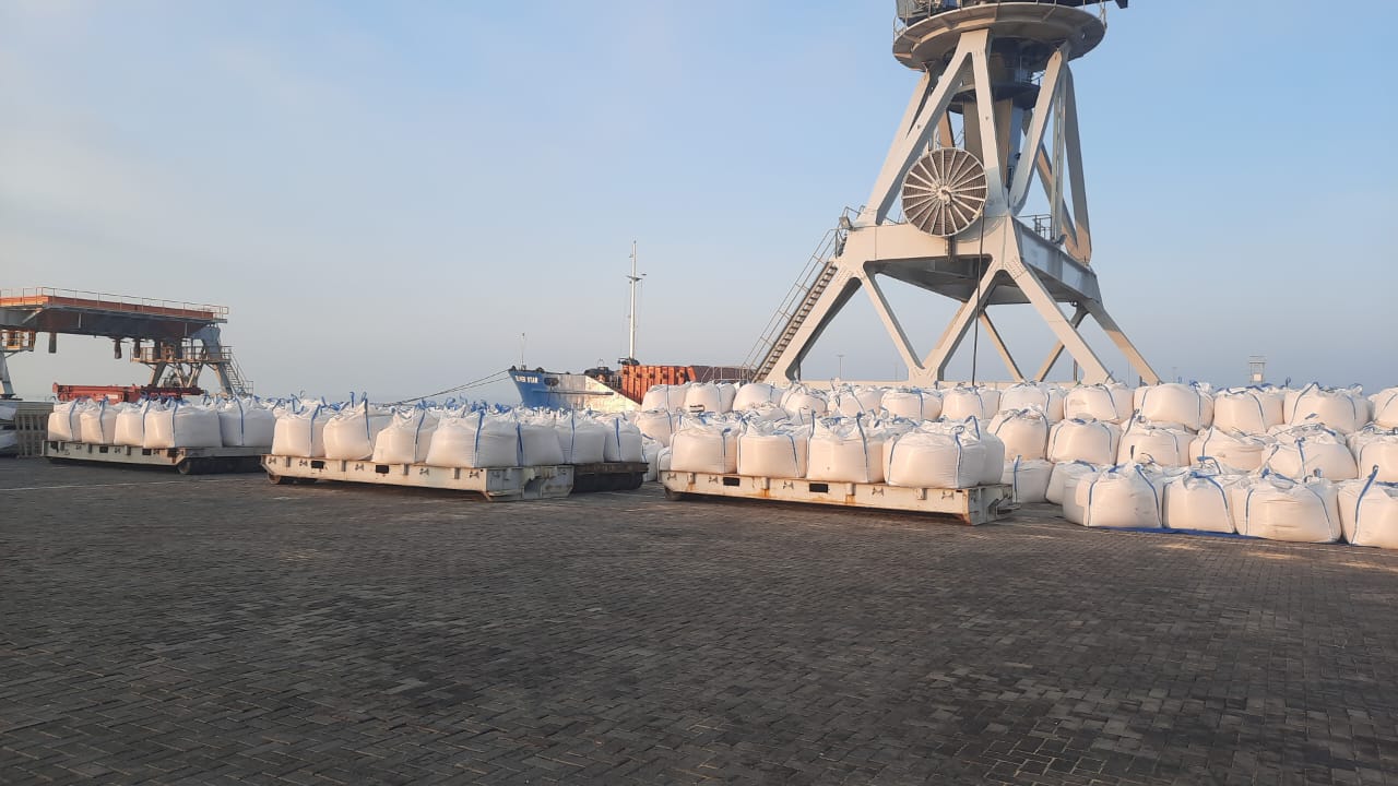 Iskenderun - Batum - Alat - Turkmenbashi 2000 Tons of Soybean Pulp Multimodal transport has been successfully carried out.