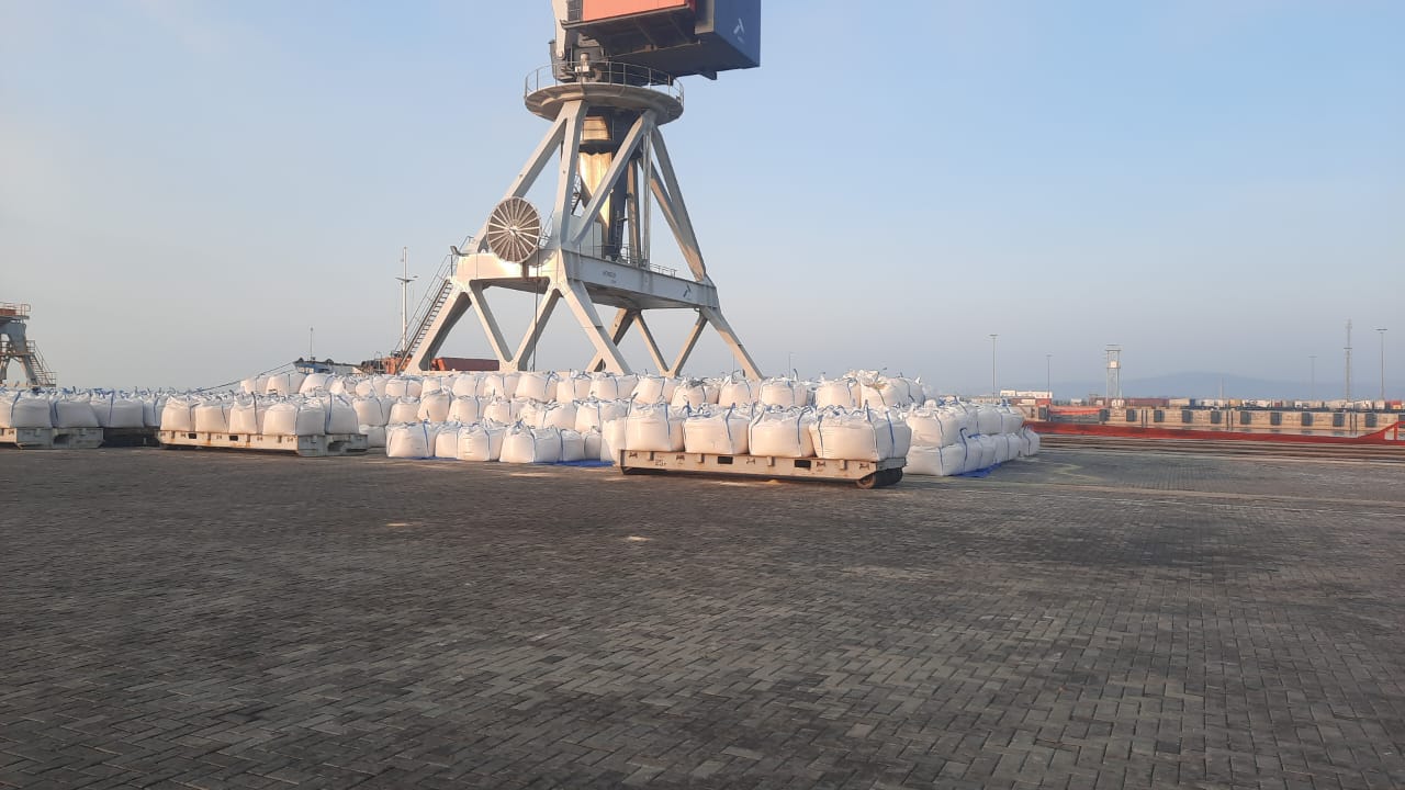 Iskenderun - Batum - Alat - Turkmenbashi 2000 Tons of Soybean Pulp Multimodal transport has been successfully carried out.